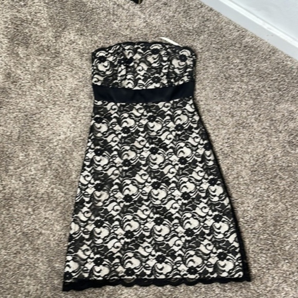 WHBM lace dress Sz 0